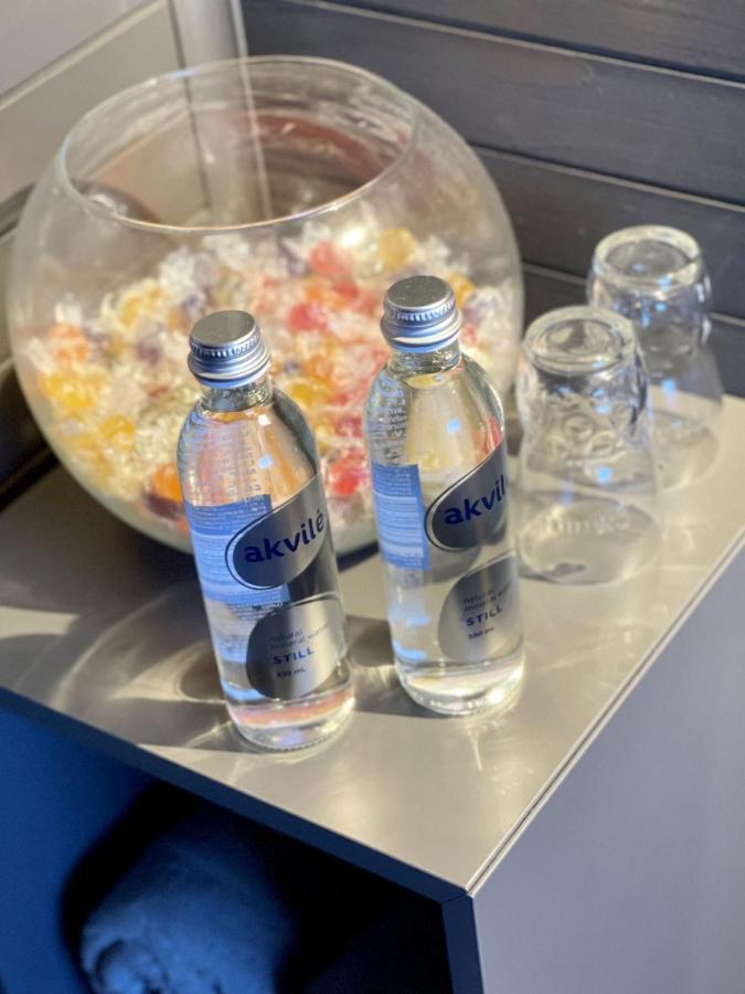 Modernus Kambarys Barzoje Ant Nemuno Hotel Kaunas Luaran gambar